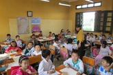 Bộ GD&ĐT chỉ đạo các trường không giãn cách, không bắt học sinh đeo khẩu trang Bộ GD&ĐT chỉ đạo các trường không giãn cách, không bắt học sinh đeo khẩu trang