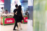 Người “tố” Linh Nga cướp chồng của một nữ MC nhằm mục đích gì? Người “tố” Linh Nga cướp chồng của một nữ MC nhằm mục đích gì?