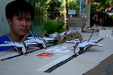 Hạm đội máy bay, tàu chiến bằng bìa carton Hạm đội máy bay, tàu chiến bằng bìa carton