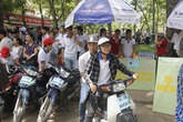 Tình người giữa cái nóng khủng khiếp ở Hà Nội Tình người giữa cái nóng khủng khiếp ở Hà Nội