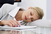 4 sai lầm phổ biến khi ngủ trưa khiến bạn bị đau đầu 4 sai lầm phổ biến khi ngủ trưa khiến bạn bị đau đầu