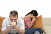 Bố trở chứng đi đêm vì mẹ không chịu “chiều” Bố trở chứng đi đêm vì mẹ không chịu “chiều”