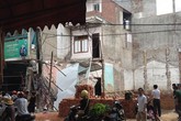 Kinh hãi nhà 3 tầng bỗng dưng sập đổ lúc sáng sớm Kinh hãi nhà 3 tầng bỗng dưng sập đổ lúc sáng sớm