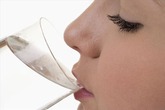 Nước tiểu có thể chữa được bách bệnh? Nước tiểu có thể chữa được bách bệnh?