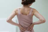 Cách giữ cột sống khỏe để tránh đau lưng khi 'yêu' Cách giữ cột sống khỏe để tránh đau lưng khi 'yêu'