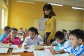 Thưởng Tết giáo viên: Nơi “xông xênh”, chỗ “bọt bèo” Thưởng Tết giáo viên: Nơi “xông xênh”, chỗ “bọt bèo”