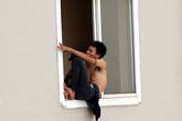 Hà Nội: Lời khai nam thanh niên “ngáo đá”, “làm xiếc” trên tầng 21 chung cư Hà Nội: Lời khai nam thanh niên “ngáo đá”, “làm xiếc” trên tầng 21 chung cư