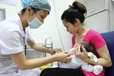 Nên cân nhắc khi đưa con ra nước ngoài tiêm vaccine Nên cân nhắc khi đưa con ra nước ngoài tiêm vaccine