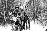 Sự sụp đổ nhìn từ những…“biên bản chiến tranh” Sự sụp đổ nhìn từ những…“biên bản chiến tranh”