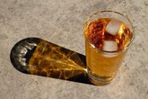 5 cách uống nước sai lầm không tốt cho sức khỏe 5 cách uống nước sai lầm không tốt cho sức khỏe