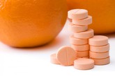 Uống quá nhiều vitamin C sẽ hại cho cơ thể Uống quá nhiều vitamin C sẽ hại cho cơ thể