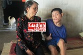 Vợ chồng già “nghèo rớt mùng tơi” tình nguyện đón thông gia bại liệt về chăm sóc Vợ chồng già “nghèo rớt mùng tơi” tình nguyện đón thông gia bại liệt về chăm sóc