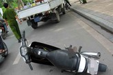 Xe máy "vô chủ" chứa 1,4 tỉ đồng bỏ bên lề đường Xe máy "vô chủ" chứa 1,4 tỉ đồng bỏ bên lề đường
