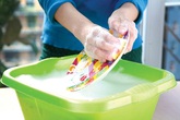 5 sai lầm khi rửa bát khiến bạn rước họa vào thân 5 sai lầm khi rửa bát khiến bạn rước họa vào thân