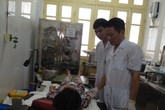 Chuyện của trưởng khoa đẻ để vợ vượt cạn tại nhà Chuyện của trưởng khoa đẻ để vợ vượt cạn tại nhà