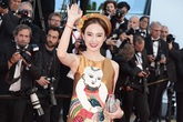 "Bà mẹ nhí" mang nét độc lạ trẩy hội thảm đỏ Cannes "Bà mẹ nhí" mang nét độc lạ trẩy hội thảm đỏ Cannes
