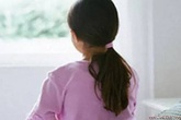 Bị gia đình "áp giải" đến công an vì yêu bé gái… 12 tuổi Bị gia đình "áp giải" đến công an vì yêu bé gái… 12 tuổi
