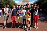 Cha mẹ "vung" cả nghìn đô cho con nghỉ hè Cha mẹ "vung" cả nghìn đô cho con nghỉ hè