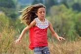 Câu chuyện xúc động về cô bé 10 tuổi hy sinh thân mình cứu 2 em nhỏ thoát chết Câu chuyện xúc động về cô bé 10 tuổi hy sinh thân mình cứu 2 em nhỏ thoát chết