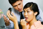 "Chiều nay em vừa đi đánh ghen bồ của anh đấy chồng ạ!" "Chiều nay em vừa đi đánh ghen bồ của anh đấy chồng ạ!"