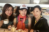 Lưu Hiểu Khánh trẻ đẹp bất ngờ ở tuổi 60 Lưu Hiểu Khánh trẻ đẹp bất ngờ ở tuổi 60