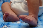 Kỳ diệu em bé chào đời từ người mẹ chết não gần 4 tháng Kỳ diệu em bé chào đời từ người mẹ chết não gần 4 tháng