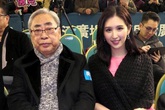 Đá bồ trẻ, kiều nữ TVB 'gắn như sam' với đại gia 78 tuổi Đá bồ trẻ, kiều nữ TVB 'gắn như sam' với đại gia 78 tuổi