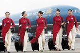 Mỗi nhân viên Vietnam Airlines làm ra 5,3 tỷ đồng trong năm 2015 Mỗi nhân viên Vietnam Airlines làm ra 5,3 tỷ đồng trong năm 2015