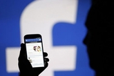 Sau khi ân ái, người tình Facebook "vặt" hết đồ rồi bỏ trốn Sau khi ân ái, người tình Facebook "vặt" hết đồ rồi bỏ trốn