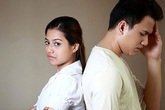 Nhà anh vỡ nợ, tôi có nên lấy anh? Nhà anh vỡ nợ, tôi có nên lấy anh?