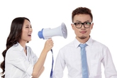Vợ mà hết điên rồ thì cũng là hết yêu chồng Vợ mà hết điên rồ thì cũng là hết yêu chồng