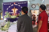 Vụ cháy 4 người chết: Đau đớn dãy quan tài xếp cạnh nhau Vụ cháy 4 người chết: Đau đớn dãy quan tài xếp cạnh nhau