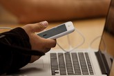 Những mẹo giúp tăng tốc độ sạc pin cho iPhone Những mẹo giúp tăng tốc độ sạc pin cho iPhone