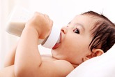 Chăm sóc dinh dưỡng cho trẻ từ 6 tháng tuổi Chăm sóc dinh dưỡng cho trẻ từ 6 tháng tuổi
