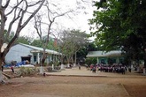 Công an điều tra vụ thầy giáo bị tố sàm sỡ học sinh Công an điều tra vụ thầy giáo bị tố sàm sỡ học sinh