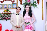 Vũ Hoàng Điệp vắng mặt trong ngày cưới chị gái Vũ Hoàng Điệp vắng mặt trong ngày cưới chị gái