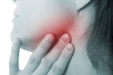 Chỉ với 3 ngón tay bạn có thể tự kiểm tra ung thư vòm họng Chỉ với 3 ngón tay bạn có thể tự kiểm tra ung thư vòm họng