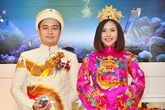 Vân Trang chi mạnh tay thực hiện trang phục cưới "hoàng bào" Vân Trang chi mạnh tay thực hiện trang phục cưới "hoàng bào"