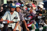 Người dân ùn ùn trở lại Sài Gòn sau lễ Người dân ùn ùn trở lại Sài Gòn sau lễ