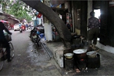 Dân Thủ đô chưng bếp xào nấu giữa hè phố Dân Thủ đô chưng bếp xào nấu giữa hè phố