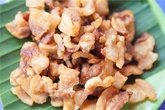 Dân hà thành đua nhau "săn" tóp mỡ sạch về ăn Dân hà thành đua nhau "săn" tóp mỡ sạch về ăn