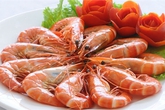 Đầu bếp tiết lộ chiêu đánh tráo tôm tươi trong nhà hàng sang Đầu bếp tiết lộ chiêu đánh tráo tôm tươi trong nhà hàng sang