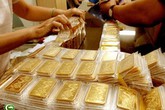 Giá vàng hôm nay 12/8: Giảm mạnh Giá vàng hôm nay 12/8: Giảm mạnh