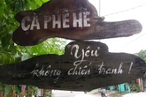 Độc đáo quán cafe' “Yêu” không chiến tranh ở Huế Độc đáo quán cafe' “Yêu” không chiến tranh ở Huế