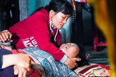 Phút nhảy xuống sông vớt 9 học sinh chết đuối ở Quảng Ngãi Phút nhảy xuống sông vớt 9 học sinh chết đuối ở Quảng Ngãi