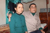 Bát nước chè làm nên 26 năm ân nghĩa của đôi vợ chồng bị “trời đày” Bát nước chè làm nên 26 năm ân nghĩa của đôi vợ chồng bị “trời đày”