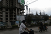 Người thu nhập thấp vẫn “đỏ mắt” tìm nhà Người thu nhập thấp vẫn “đỏ mắt” tìm nhà