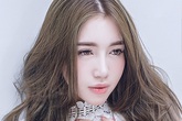 Elly Trần: 'Phụ nữ làm mẹ cuốn hút bởi vẻ đẹp riêng' Elly Trần: 'Phụ nữ làm mẹ cuốn hút bởi vẻ đẹp riêng'