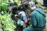 Thi thể nạn nhân cuối cùng được đưa ra khỏi hang Kịt Thi thể nạn nhân cuối cùng được đưa ra khỏi hang Kịt