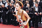 Cái bẫy đằng sau chiếc váy của Phương Trinh ở Cannes Cái bẫy đằng sau chiếc váy của Phương Trinh ở Cannes